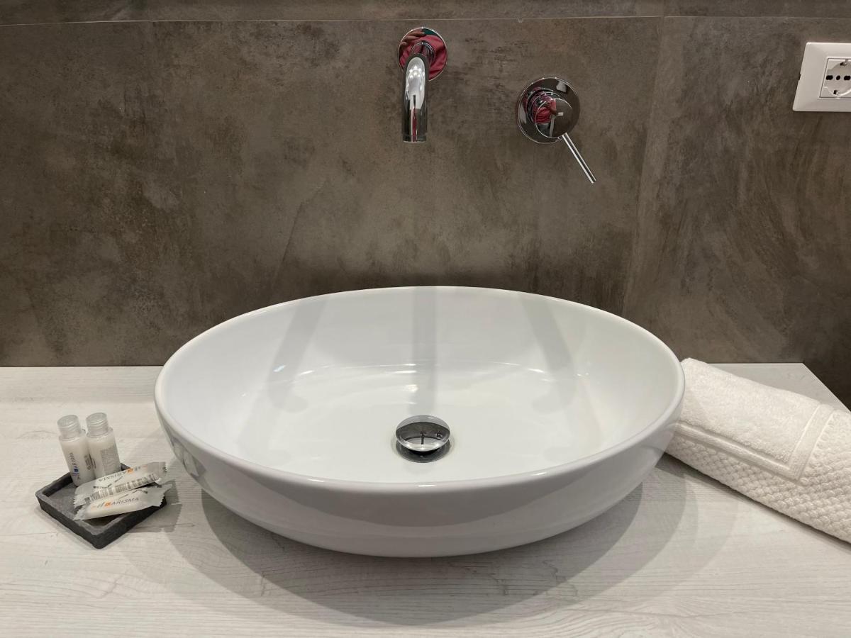 Minioto Rooms Noto Zewnętrze zdjęcie